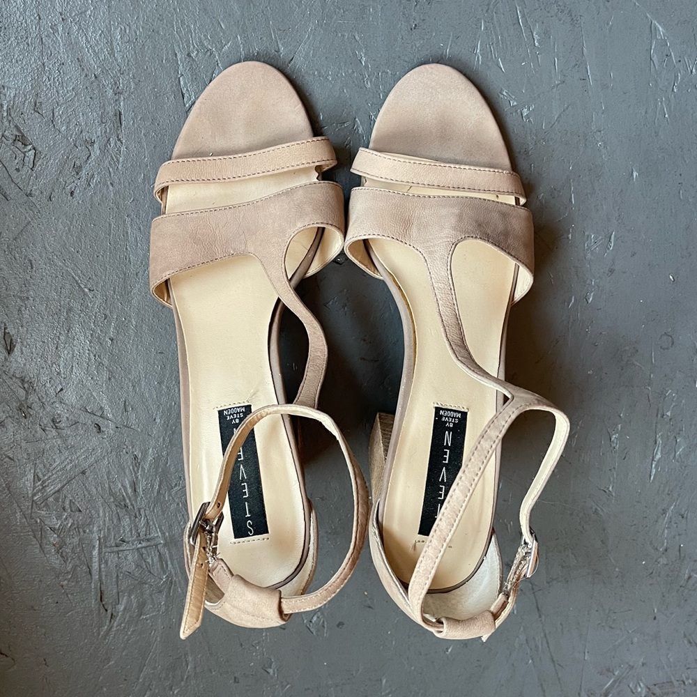 Steven by Steve Madden Beige Leather Suede Stacked Heels, Size 9